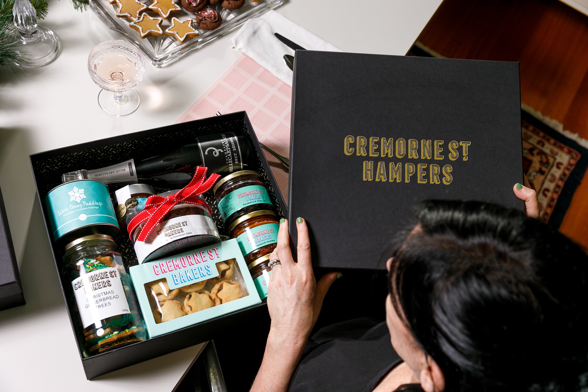 A Symphony of Love: Thoughtful Mother’s Day Gift Hampers