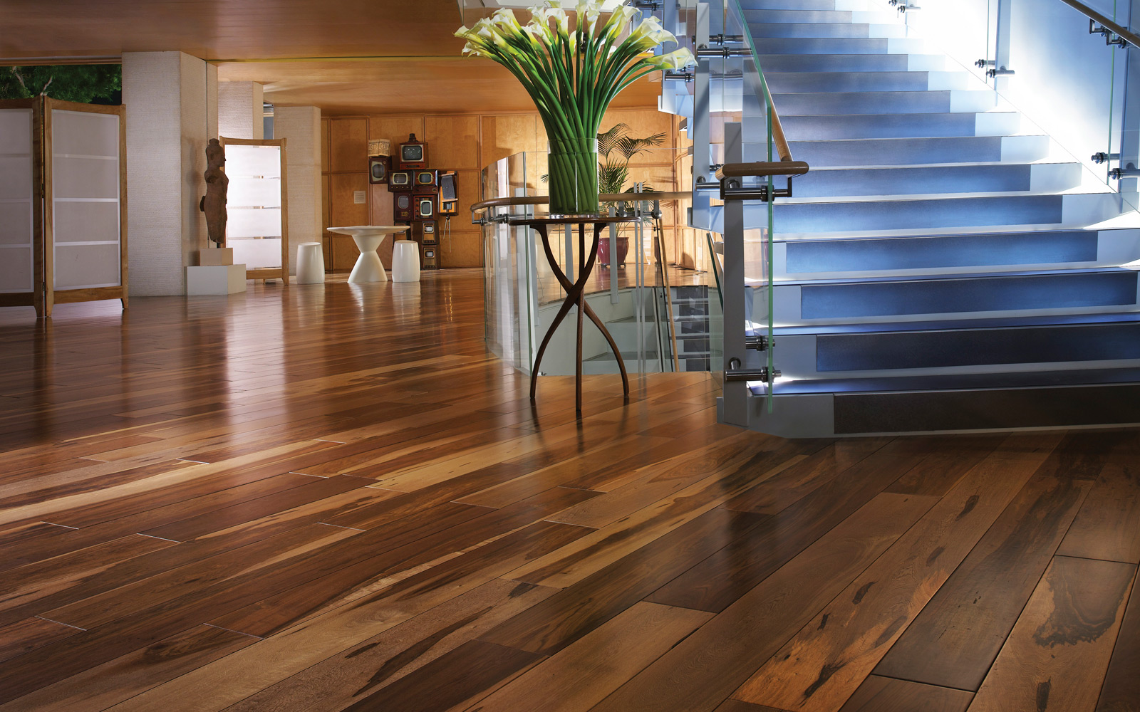 Choosing the Optimal Natural Wood Finish for Your Hardwood Floors